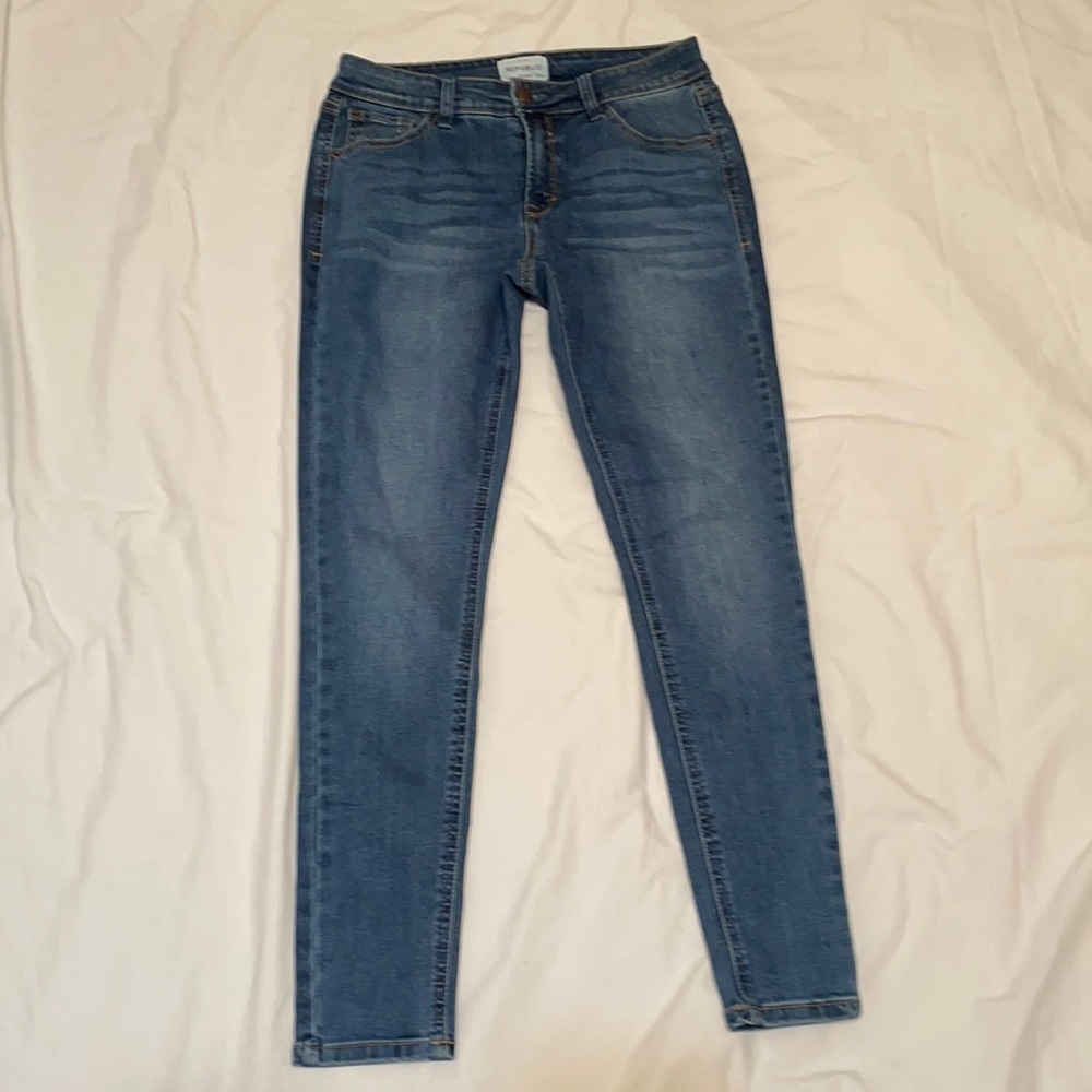 REPUBLIC Denim